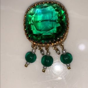 Broochfrom1950-1960’s ElizabethTaylor earlymovies.